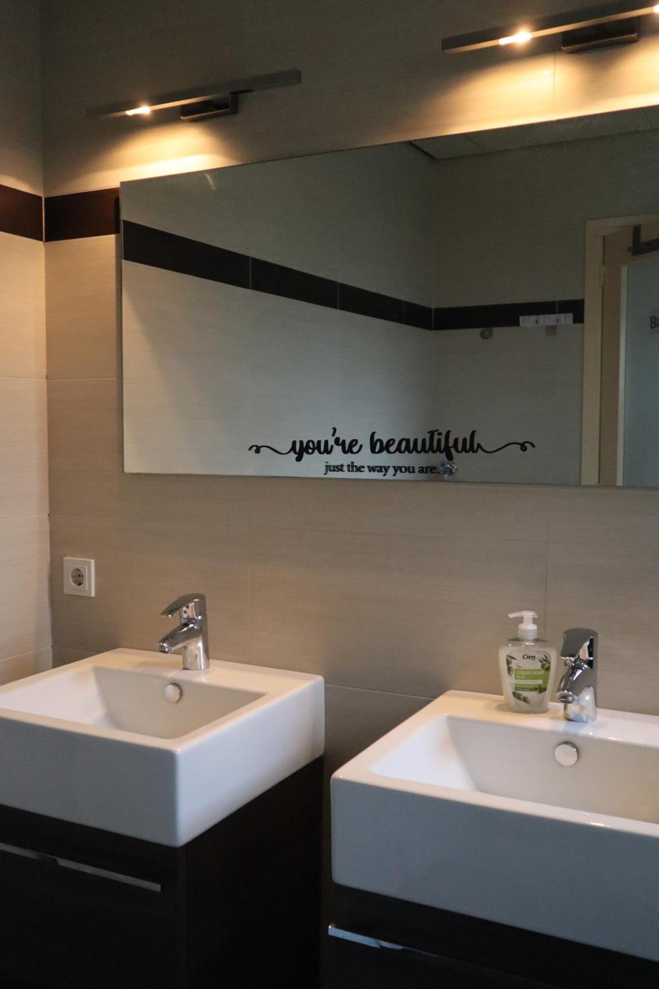 Room Stella Suite Tilburg Ngoại thất bức ảnh